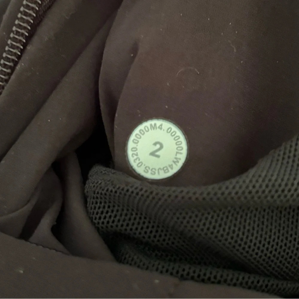 Lululemon Dynamic Movement Crew Black Quilted Pullover Sweatshirt Size 2 - Picture 9 of 9